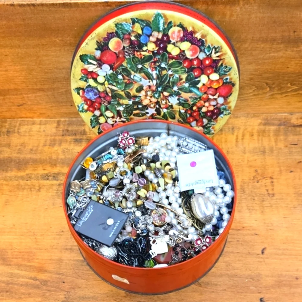 Crafting Beads/Stones/Charms/Broken Jewelry/Etc.